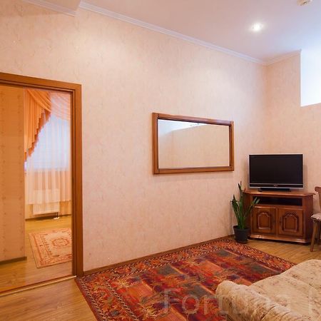 Fortuna Hotel คีชีเนา ภายนอก รูปภาพ