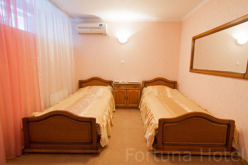 Fortuna Hotel คีชีเนา ภายนอก รูปภาพ