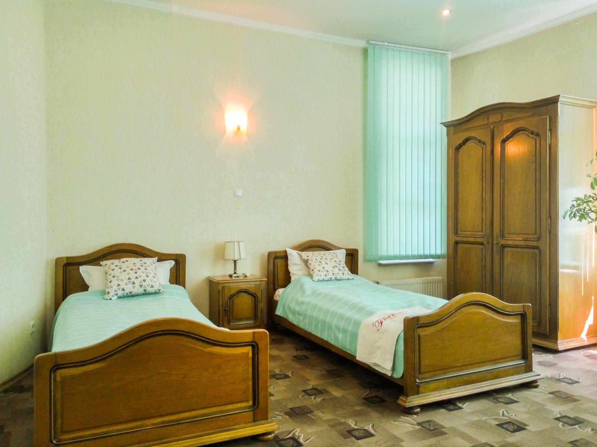 Fortuna Hotel คีชีเนา ภายนอก รูปภาพ