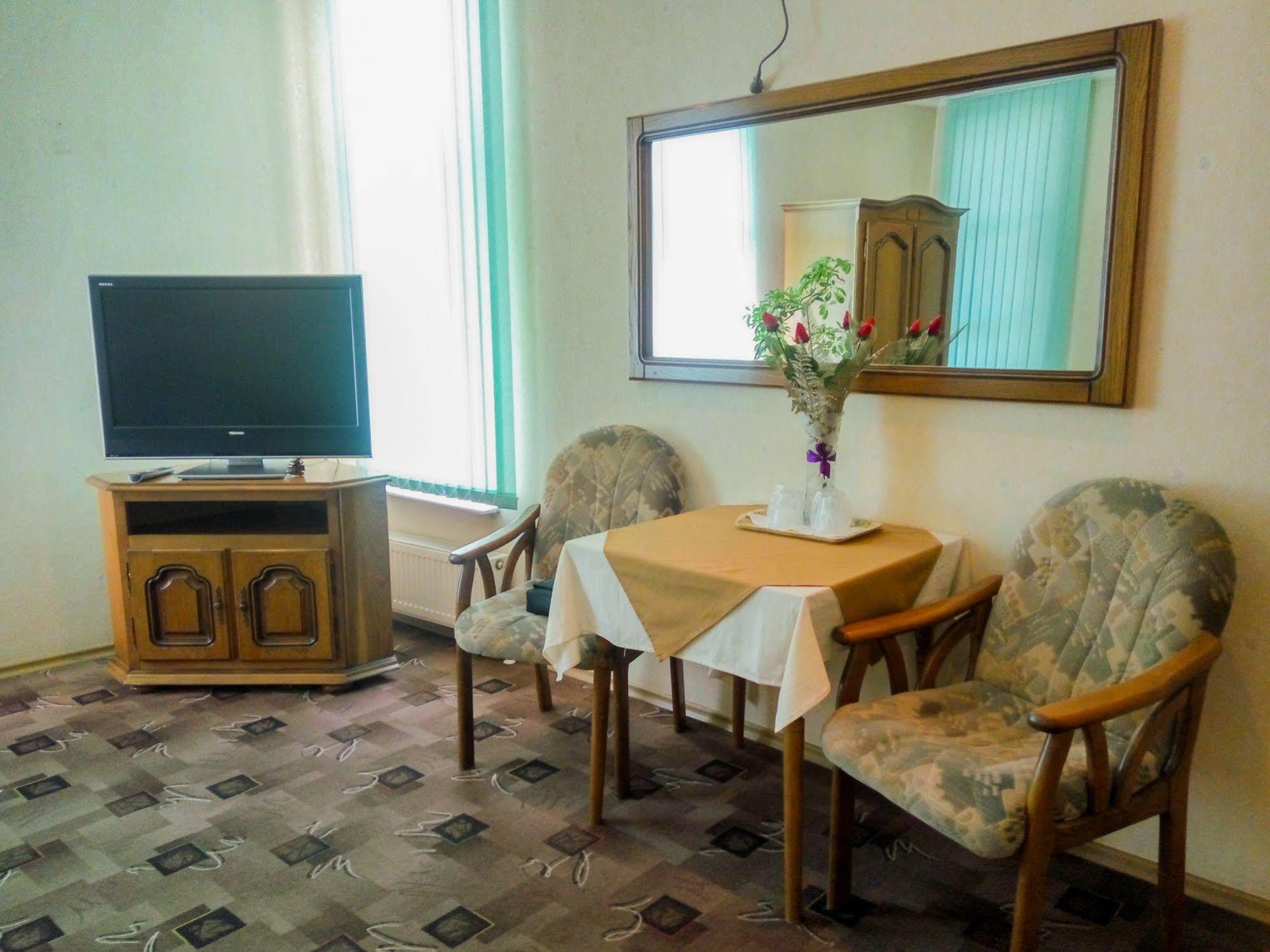 Fortuna Hotel คีชีเนา ภายนอก รูปภาพ